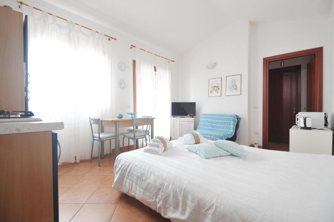 Marina Di Olbia Holiday Home Екстер'єр фото